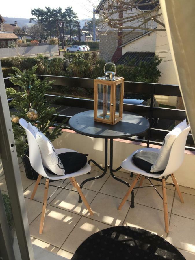 Appartement Proche de la mer 2 adultes et 2 enfants à Houlgate Extérieur photo